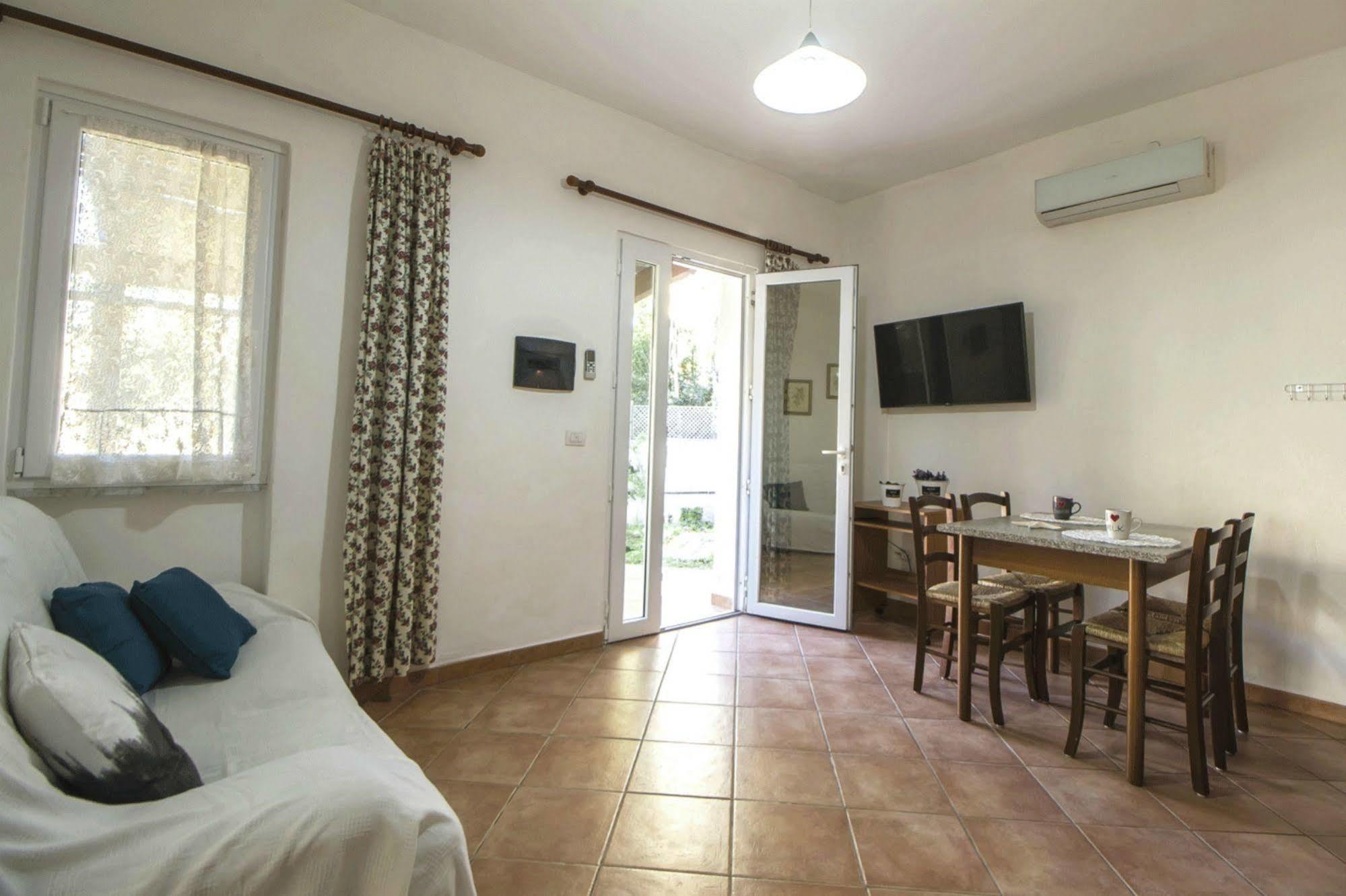 Casa Vacanze Cau - Viale Europa Alghero Ngoại thất bức ảnh