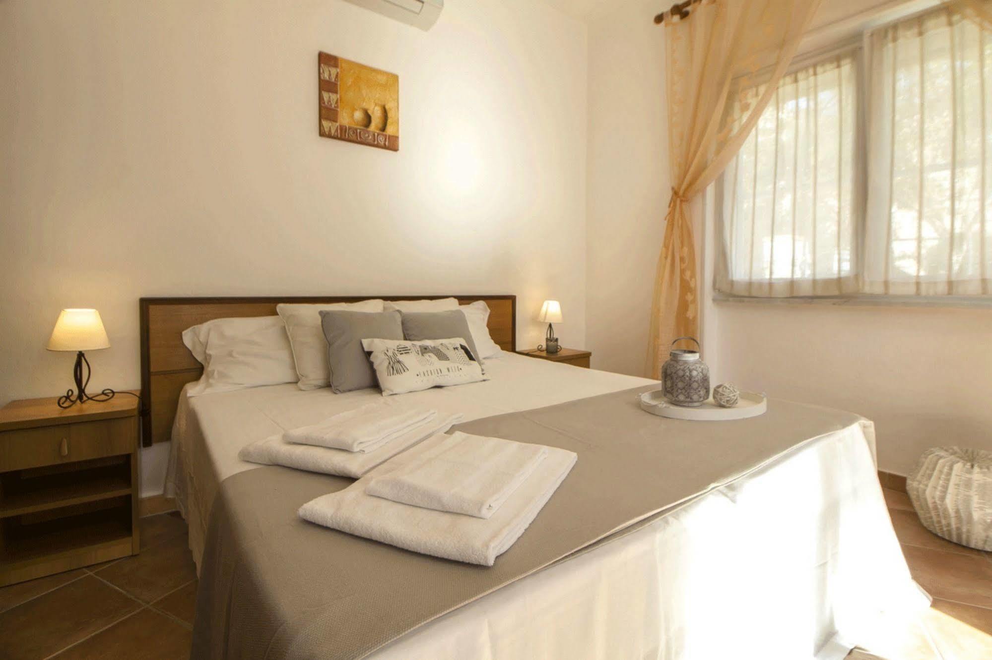 Casa Vacanze Cau - Viale Europa Alghero Ngoại thất bức ảnh